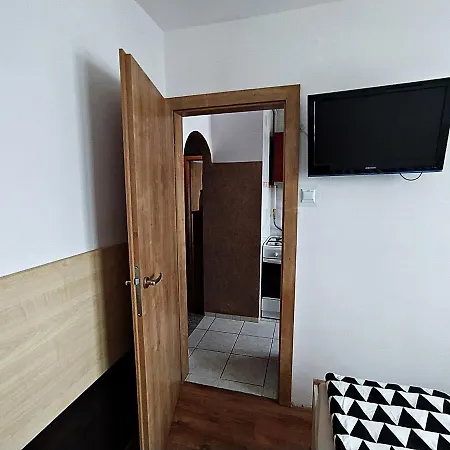 Noclegwgdyni24 Apartment